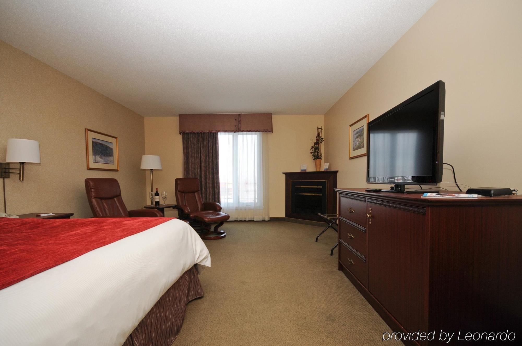 Ramada Plaza By Wyndham Gatineau/Manoir Du Casino Hotel Стая снимка