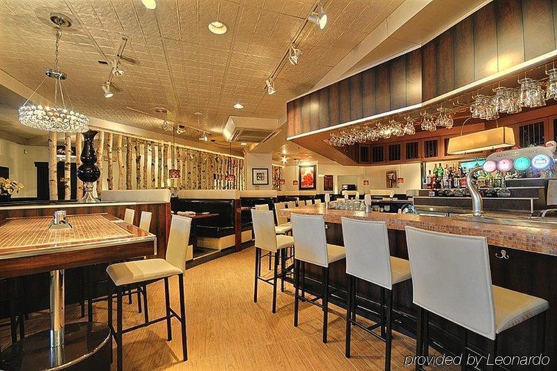 Ramada Plaza By Wyndham Gatineau/Manoir Du Casino Hotel Екстериор снимка